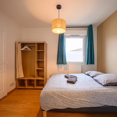 Le Capeyron - Parking - Wifi - Aeroport Apartment *