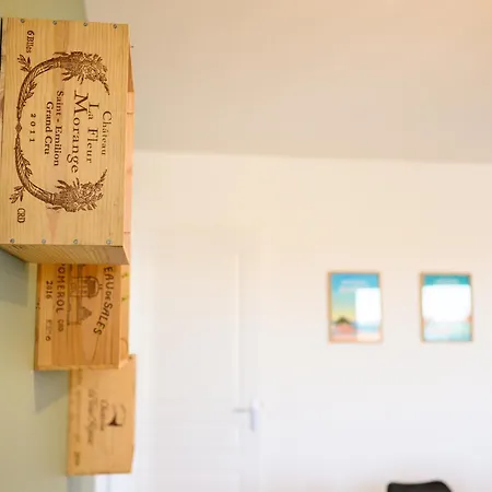 Le Capeyron - Parking - Wifi - Aeroport Apartment