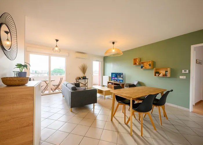 Le Capeyron - Parking - Wifi - Aeroport Apartment *