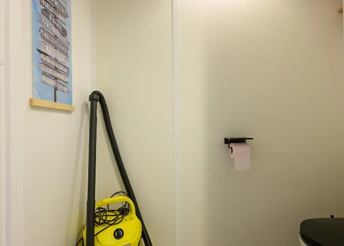 Appartement Le Capeyron - Parking - Wifi - Aeroport