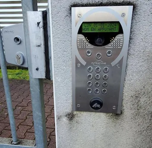 Apartment Le Capeyron - Parking - Wifi - Aeroport Merignac (Gironde)