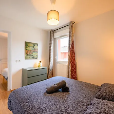 Apartmán Le Capeyron - Parking - Wifi - Aeroport Mérignac