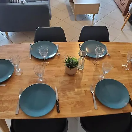 Apartmán Le Capeyron - Parking - Wifi - Aeroport *